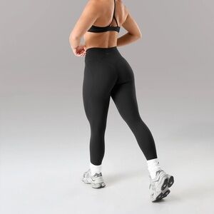 ALPHALETE Aura legging